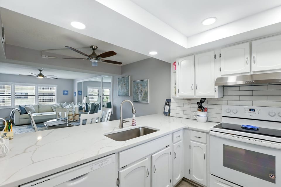Fully equipped kitchen