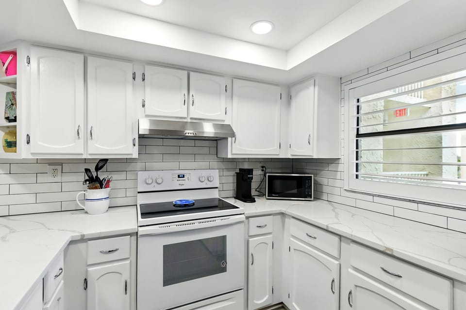 Fully equipped kitchen