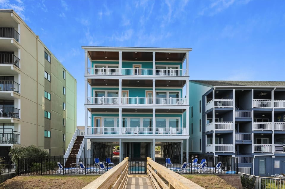 Welcome to Thee Sun, Moon, And Stars! This spectacular luxury home has it all!