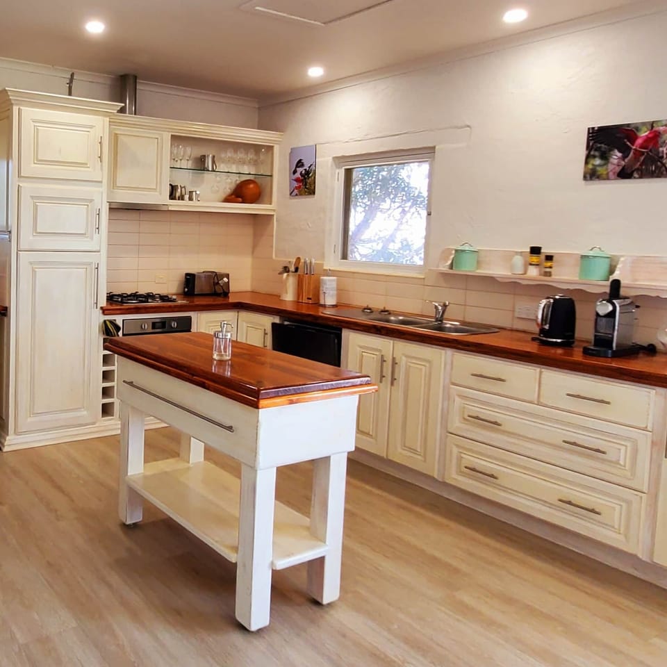 Kitchen (1)