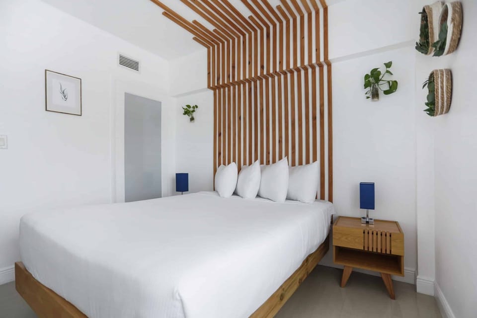 Bedroom. Exact unit will be assigned upon arrival. Views, colors and decor may vary.