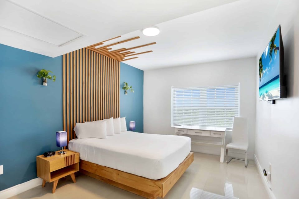 Stretch out, watch TV, and recharge in airy comfort.