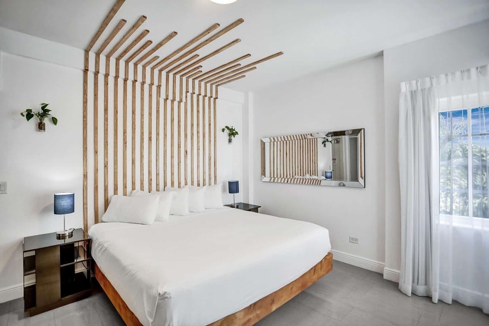Bedroom. Exact unit will be assigned upon arrival. Views, colors and decor may vary.