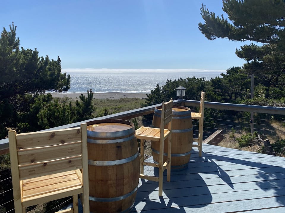 Upper Deck with VIEWS!