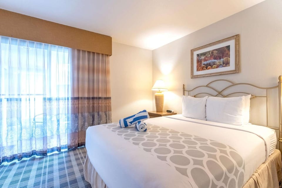 Second bedroom will either have two twin beds or one queen bed.