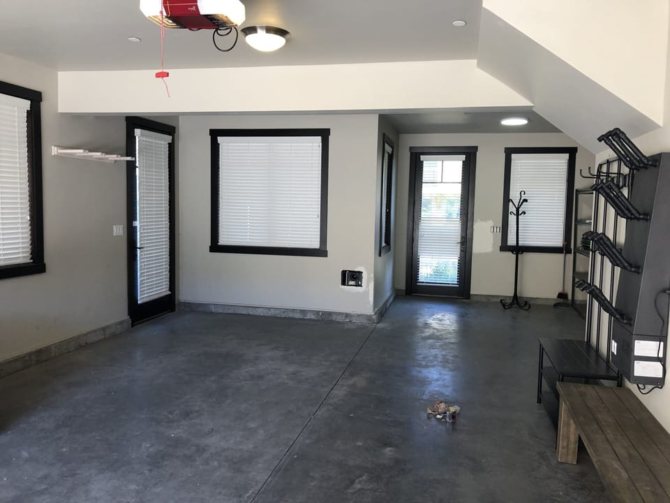 1-Car Garage with Ski Storage