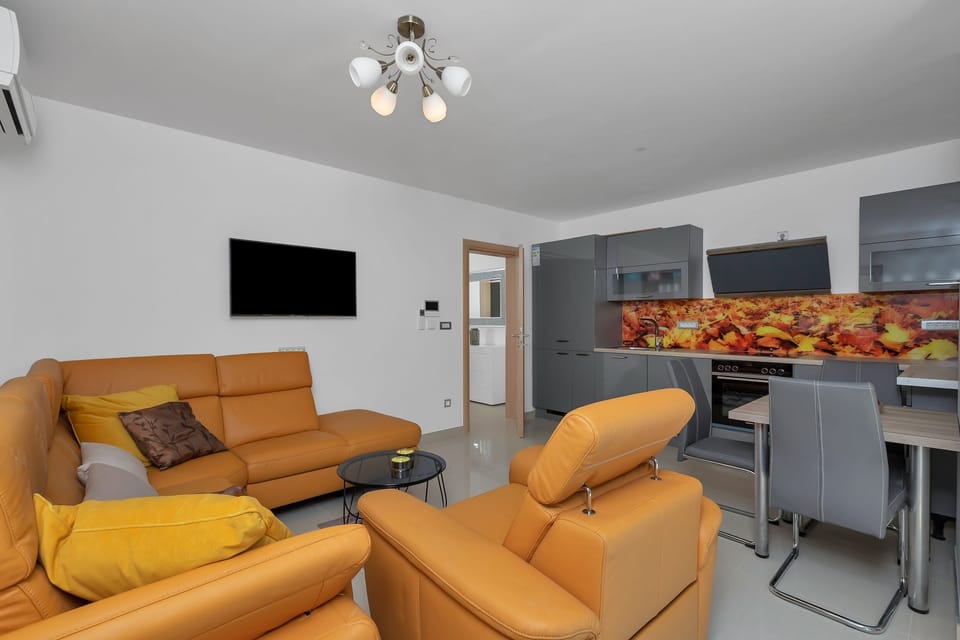 Living room 2
