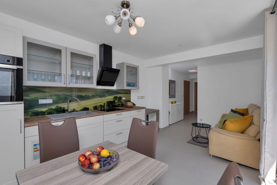 Kitchen 3