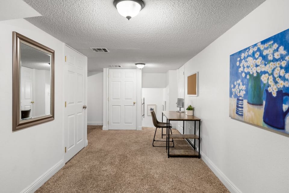 Desk/working area available upstairs 