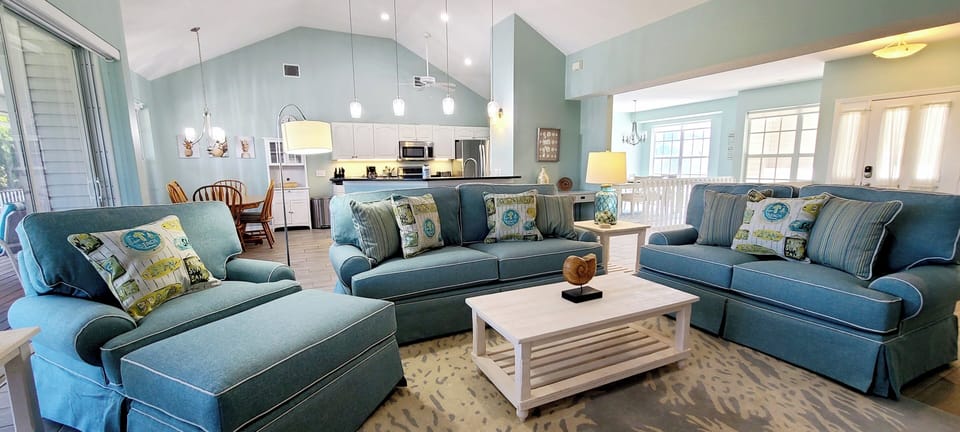 Sand Dollar Dream Living Room (2)