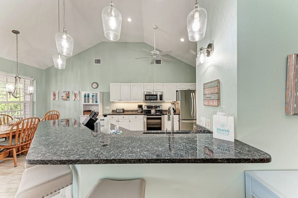 Sand Dollar Dream Kitchen (1)