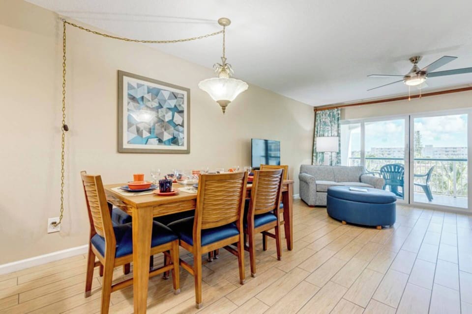 Separate dining area