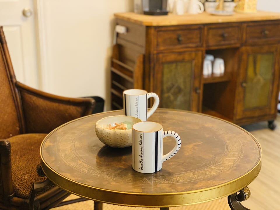 Coffee bar and charging station
Makes a good start for any vacation!
