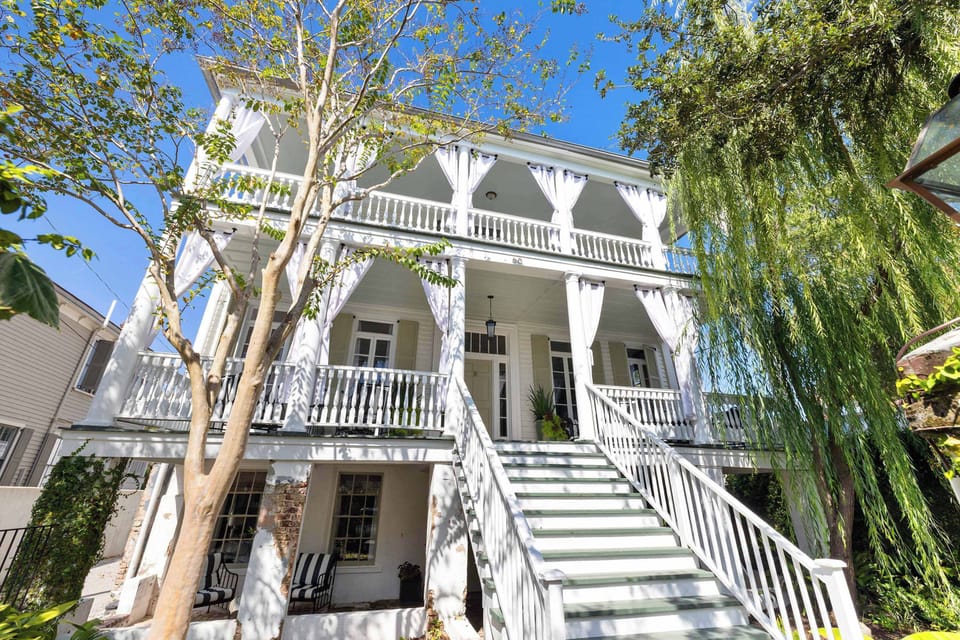 The house has 10 Bedrooms and 7 Bathrooms 