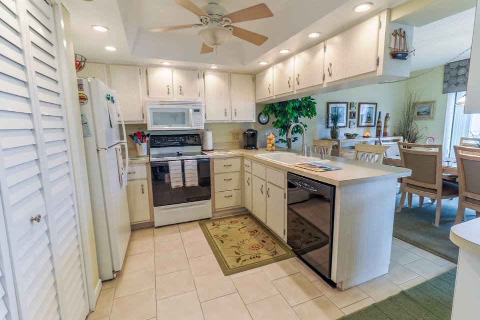 Kitchen with seating for 2