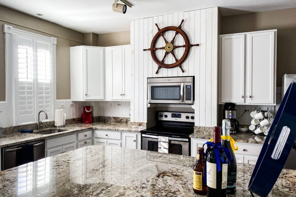 The kitchen features 2 coffee bars!
