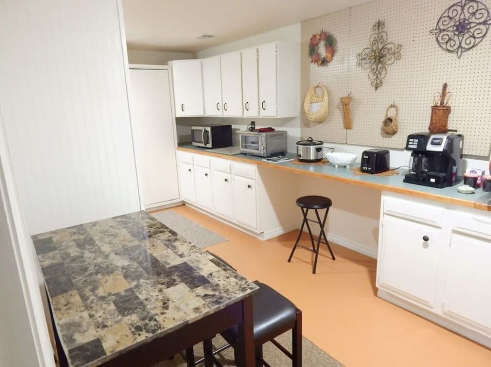L-shaped Kitchen