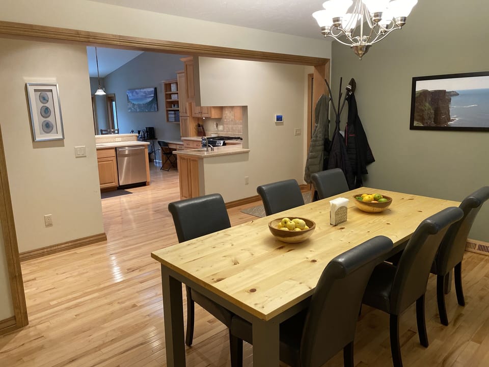 Dining Room seats 10 with provided benches