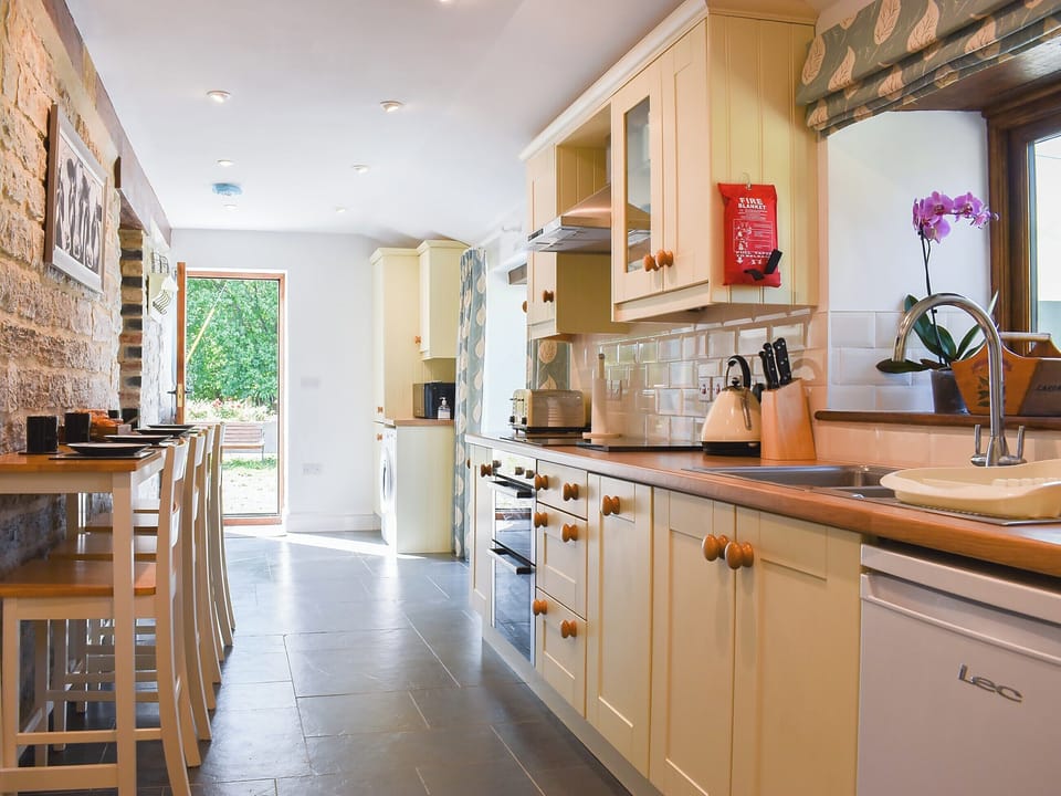 Kitchen | Cedar Barn, Lovington, near Somerton