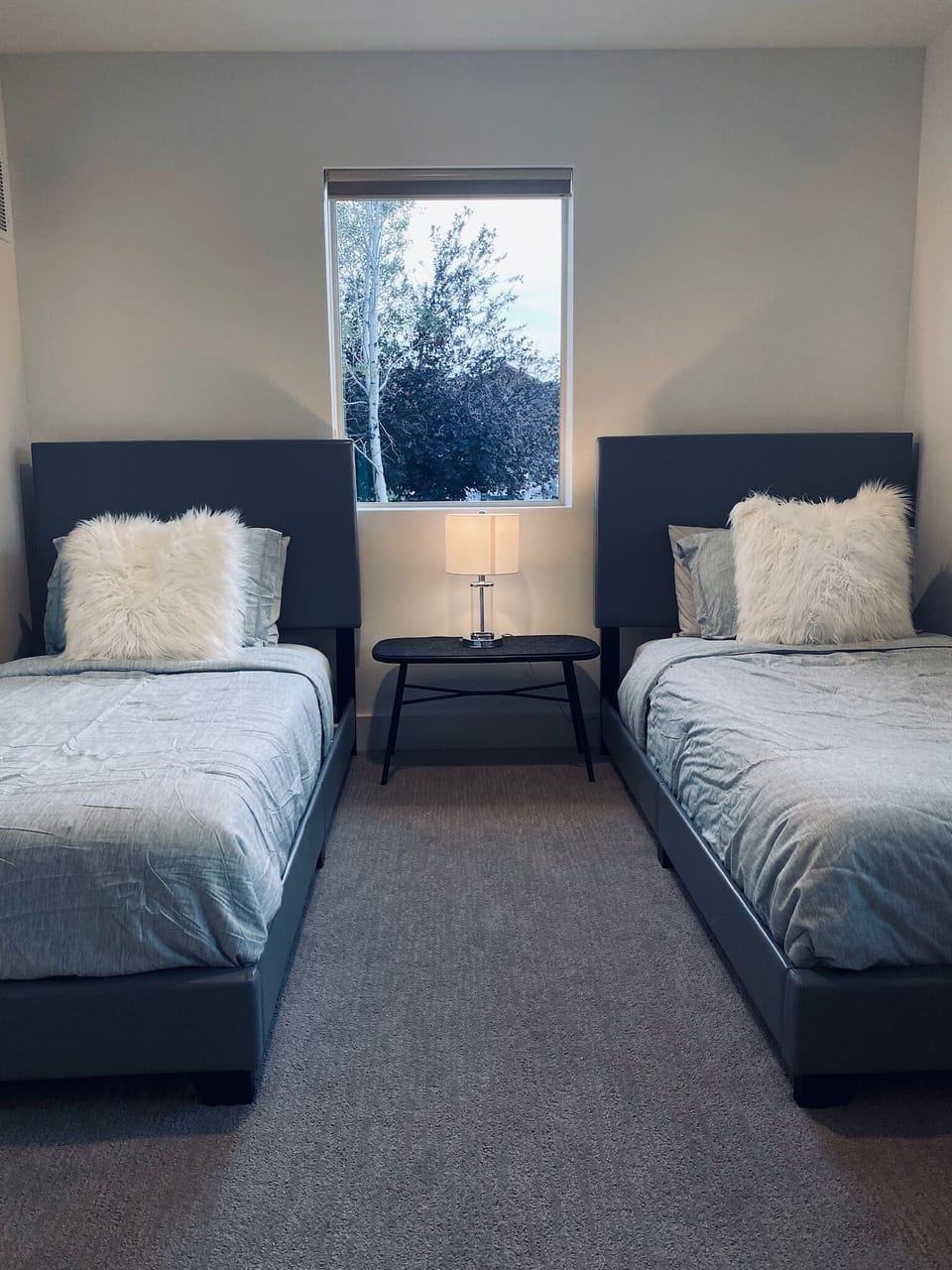 Twin bedroom