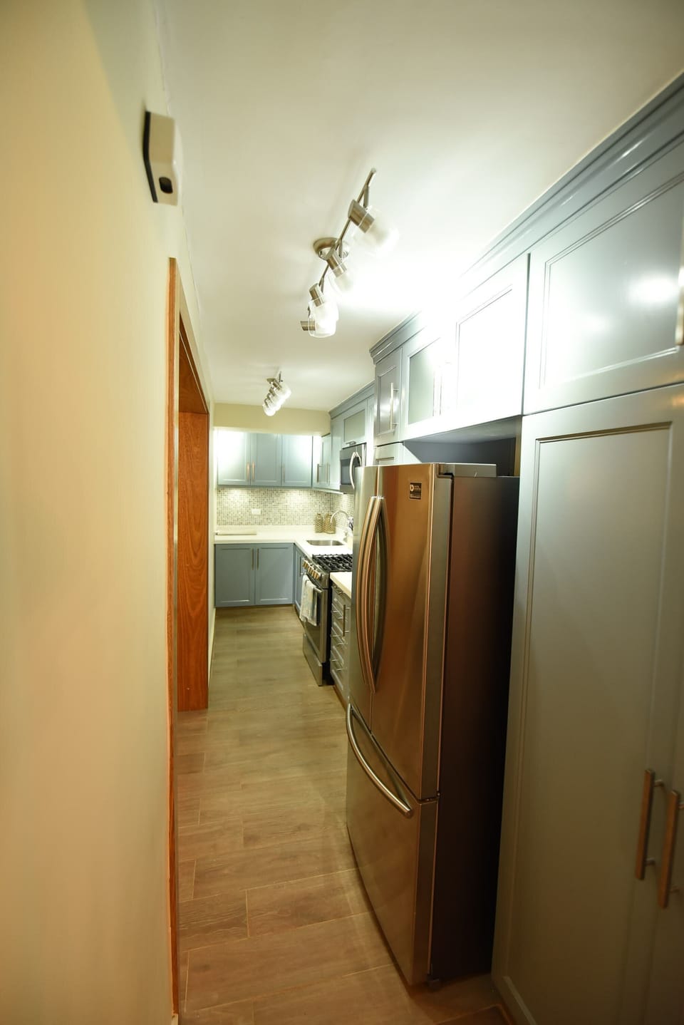Long spacious kitchen 