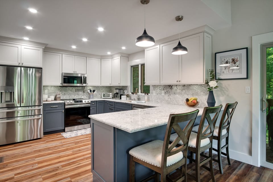 Well appointed, newly renovated kitchen has all you need to prepare meals.