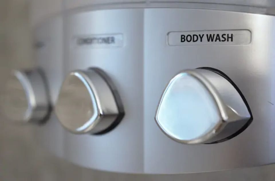 Shampoo, conditioner, and body wash supplied.