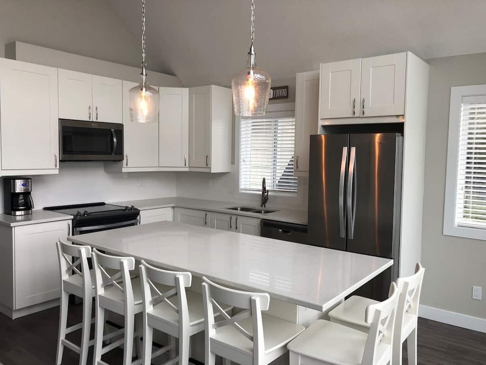Fully stocked kitchen. 