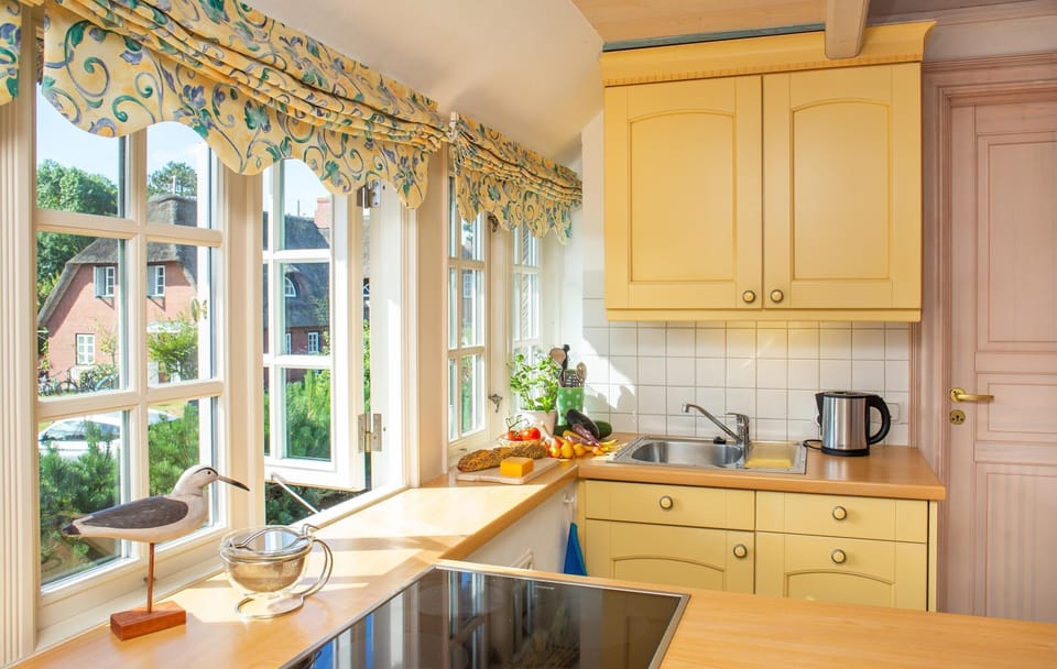 Cosy kitchenette in Nbel on Amrum in apartment Hafis 12