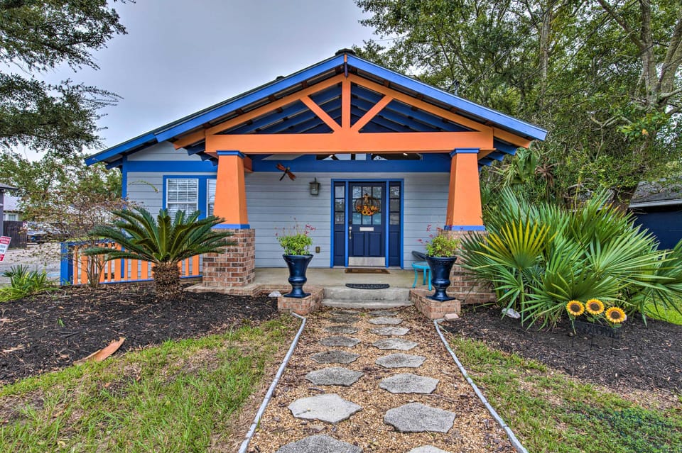 Ocean Springs Vacation Rental | 2BR | 1BA | 800 Sq Ft