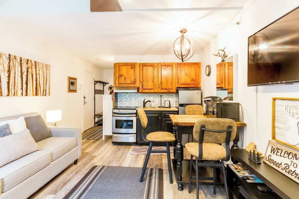 Living/Dining/Kitchen Area
