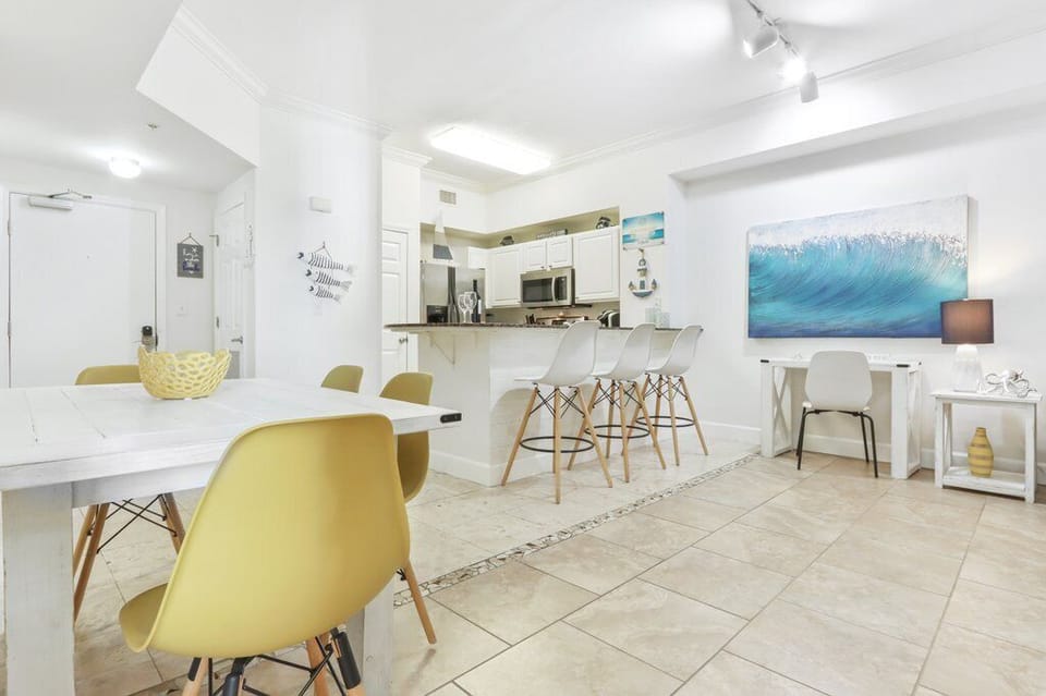 Spacious Seating & Desk