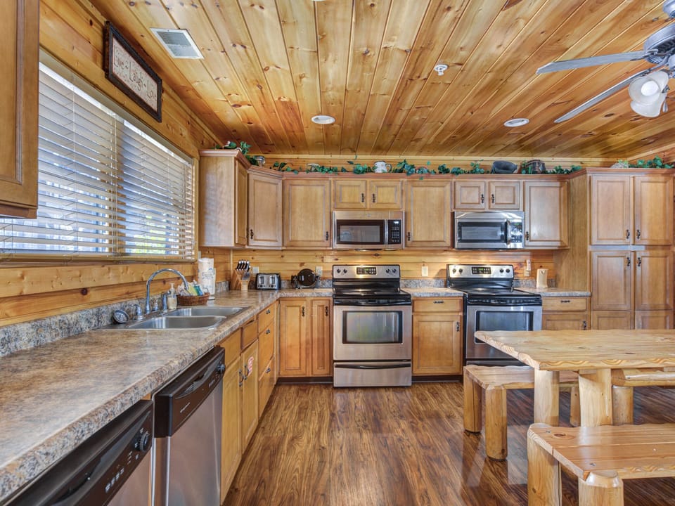 Fully Equipped Kitchen with Stainless Steel Appliances - Two Refrigerators, Two Oven + Two Dishwashers