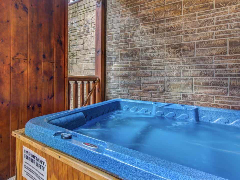 Hot Tub with Mountain View