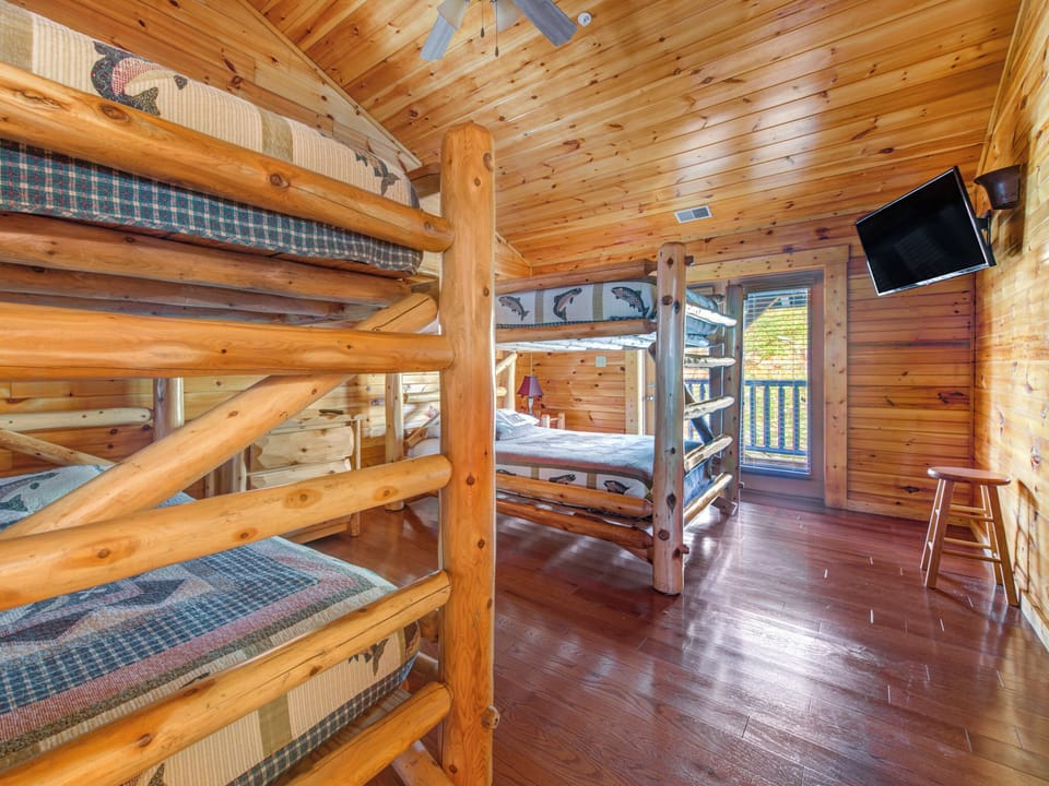 Seventh Bedroom - (2) Queen/Queen Bunk Beds, TV, Deck Access and En Suite Bathroom - Second  Floor