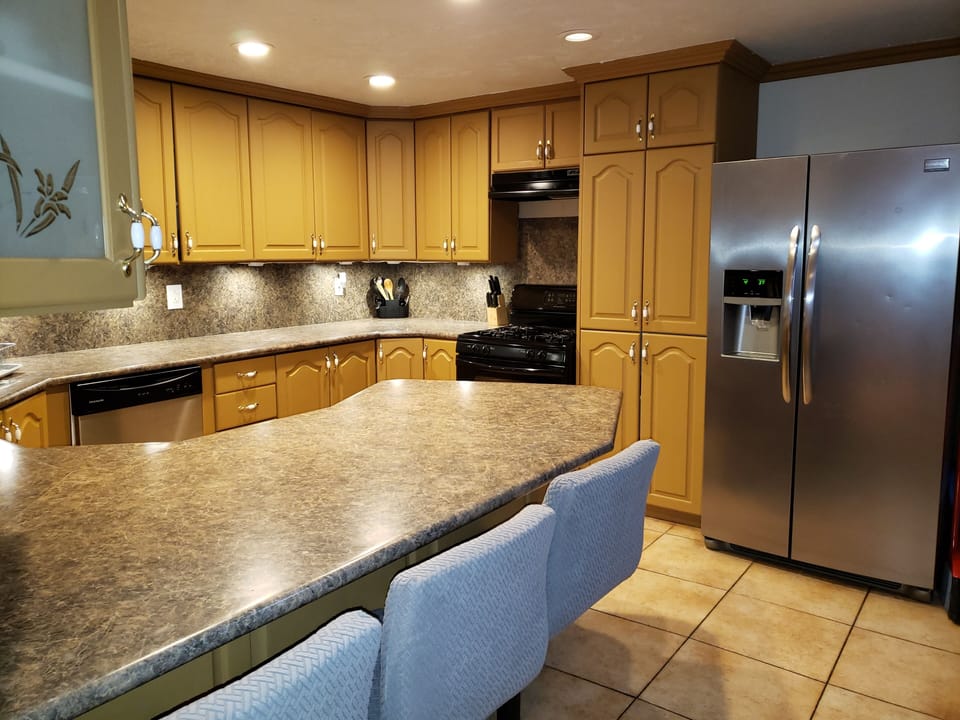 Fridge and Stove