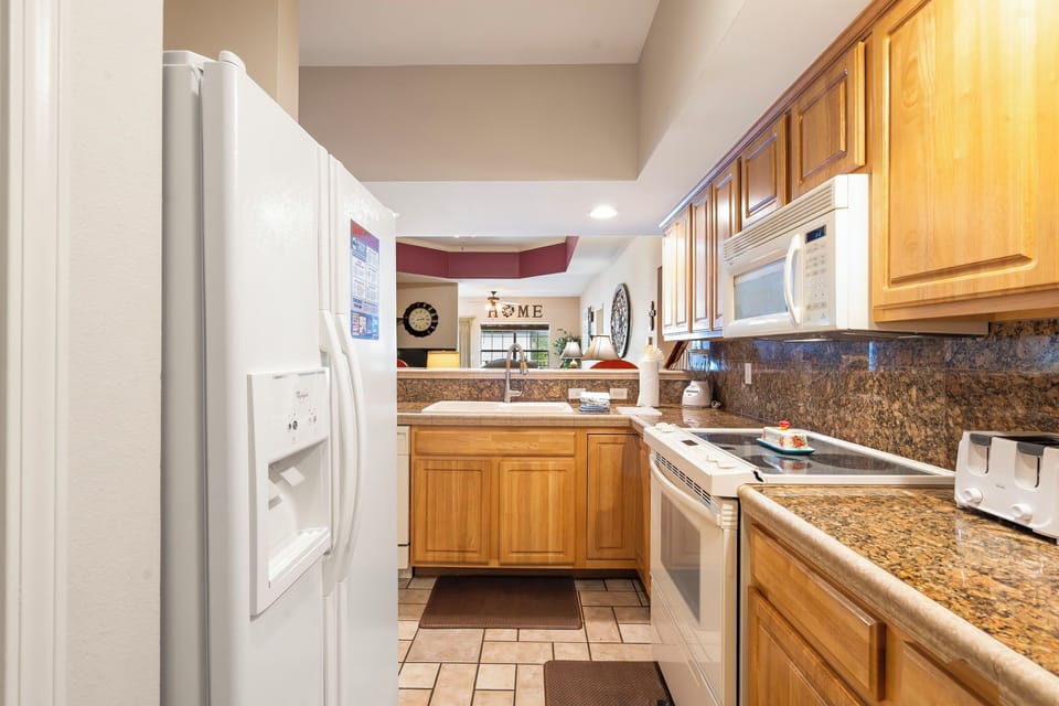 Full Kitchen