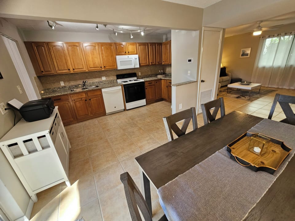 Open Layout to Kitchen