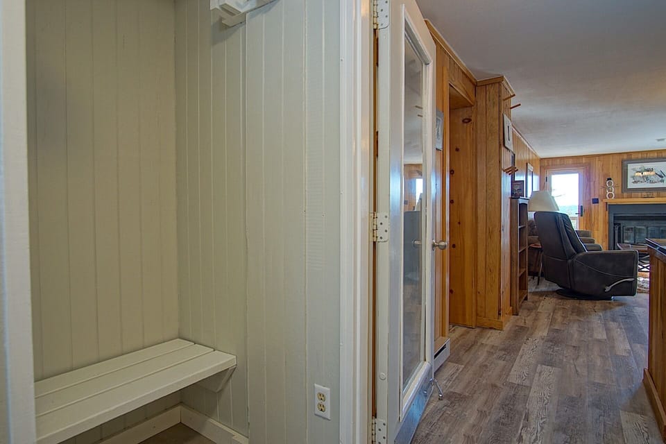 Ski storage right in your entry