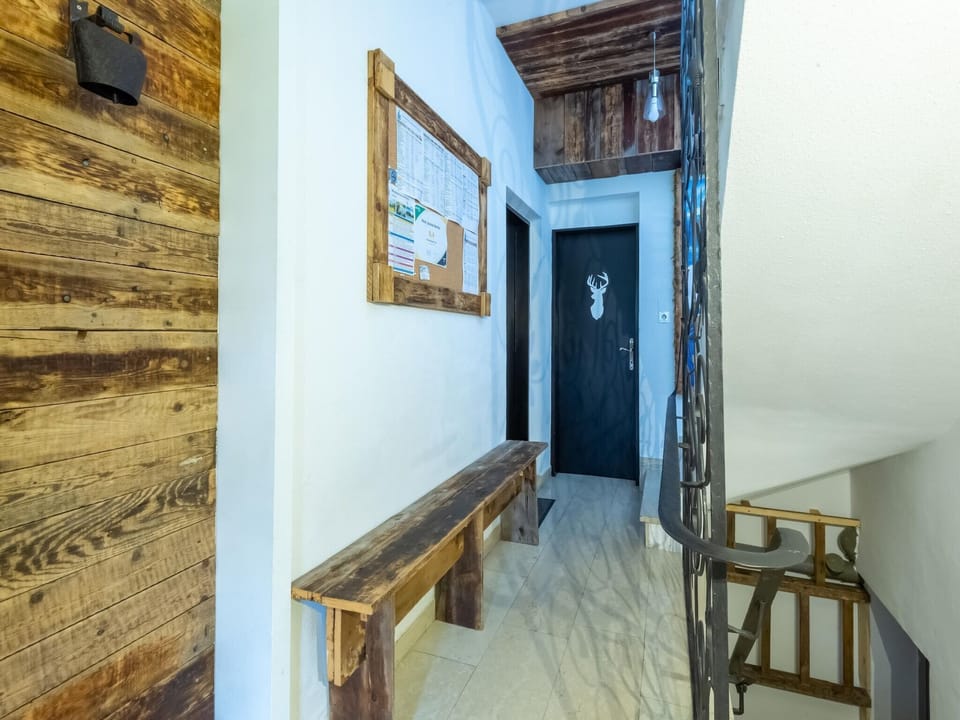 Surroundings [summer] (1-5 km)