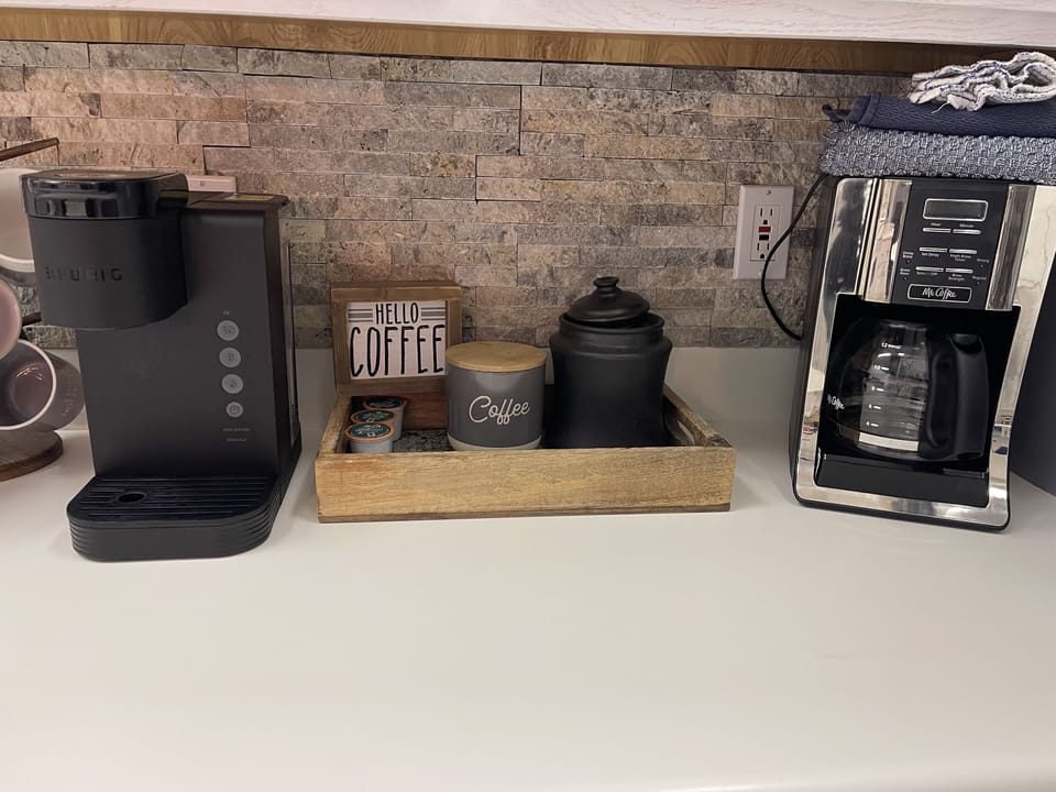 Drip coffee maker & keurig