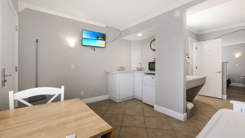 Kitchenette