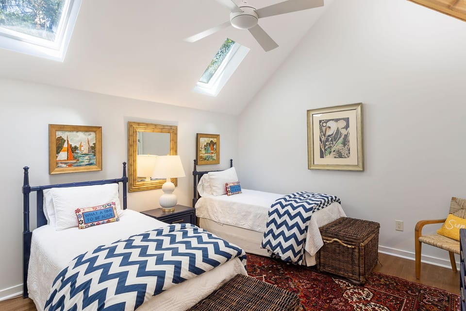 26-web-or-mls-Coastal RE Photo_-24