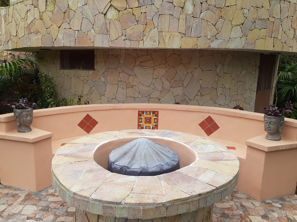 Seasonal Gas Fire-Pit