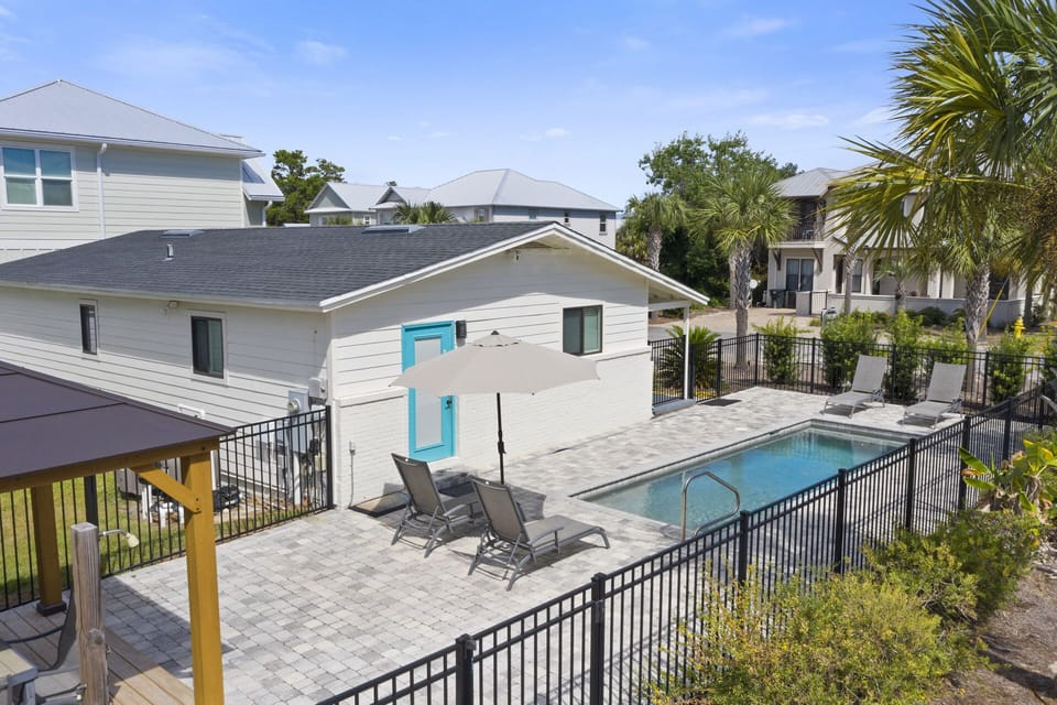 22-Painted-Porch-Pool-Overview-Alt