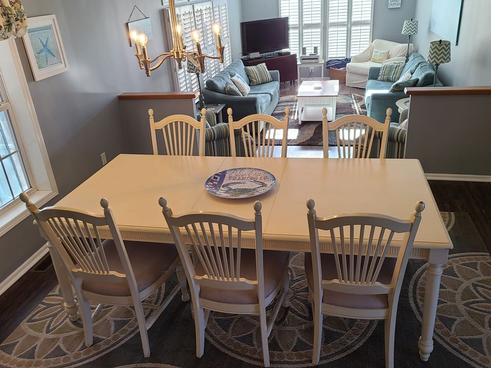 Dining room. 