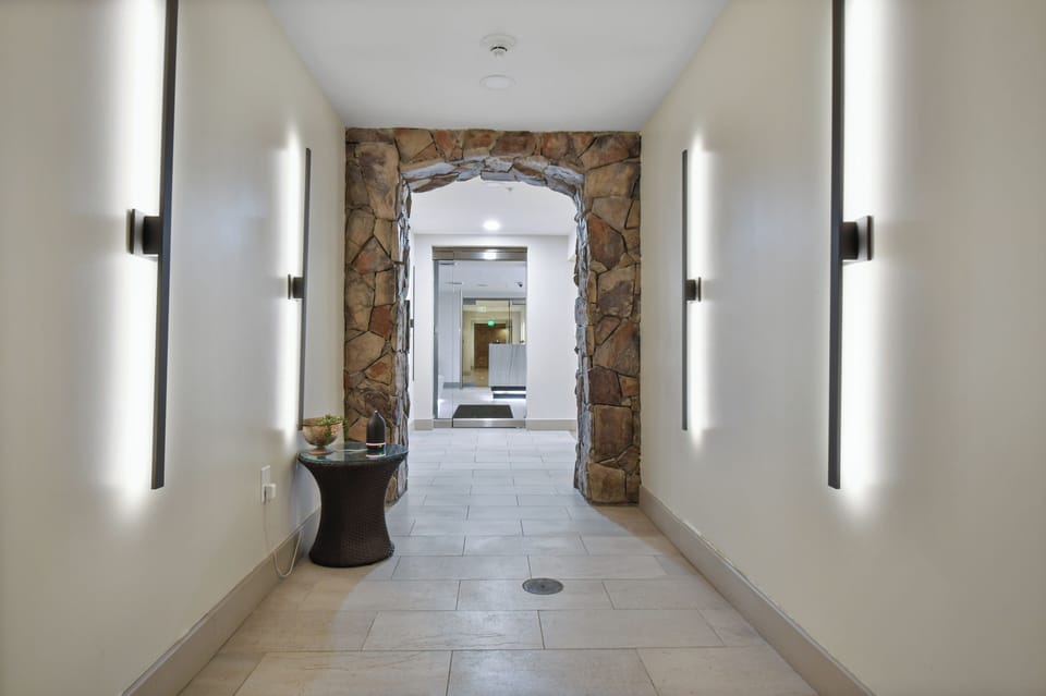 Serenity Spa Hallway

Step into a peaceful atmosphere designed to help you unwind and recharge during your mountain getaway.