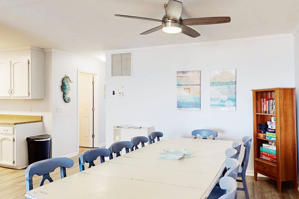 The open floor plan allows everyone to be together whether cooking, dining or relaxing on the couch!