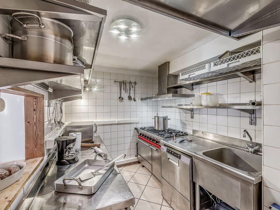 Private kitchen
