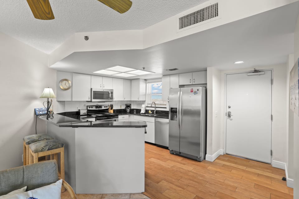 Fully Stocked Kitchen